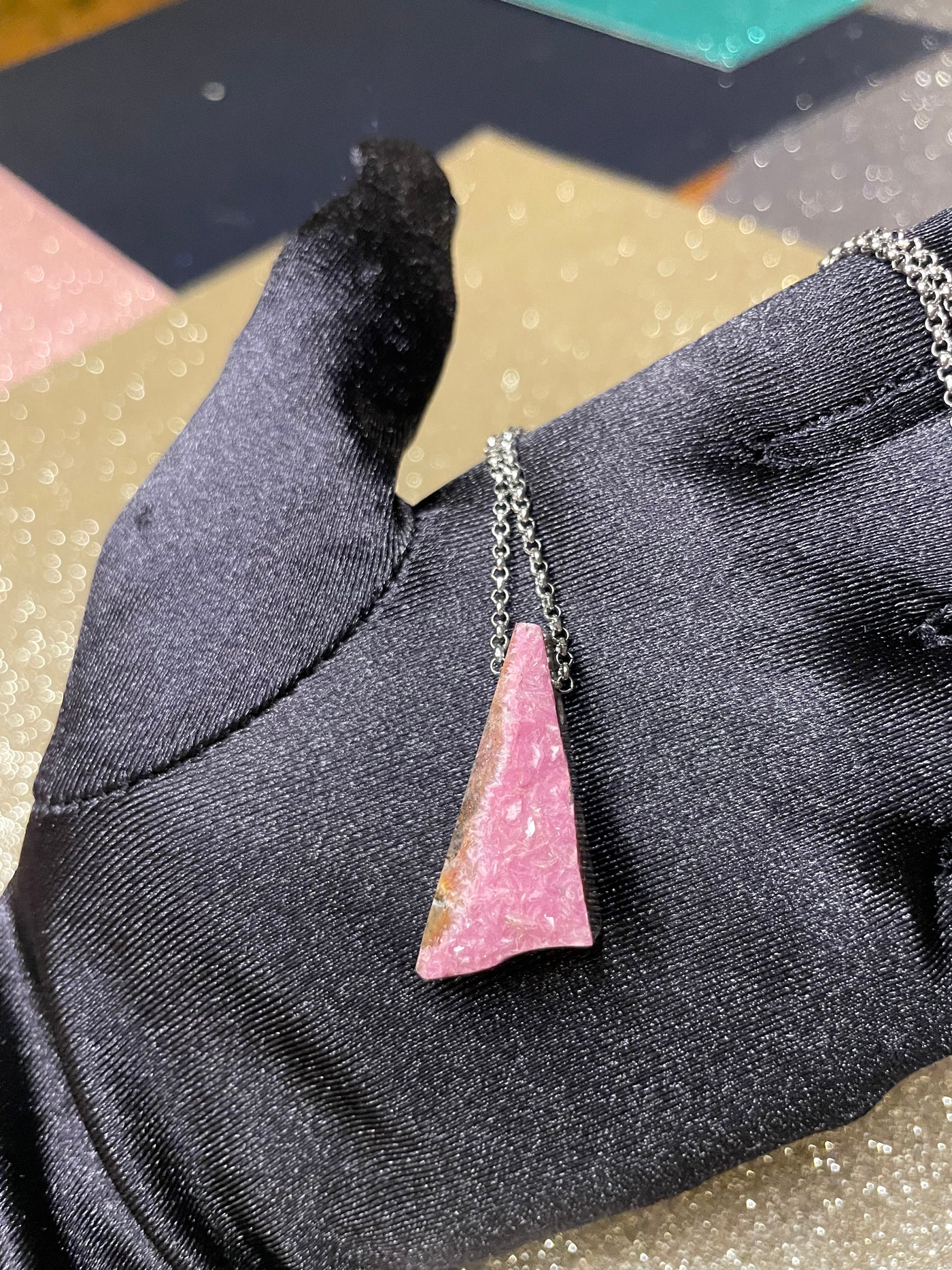 Cobalto Calcite Pendant