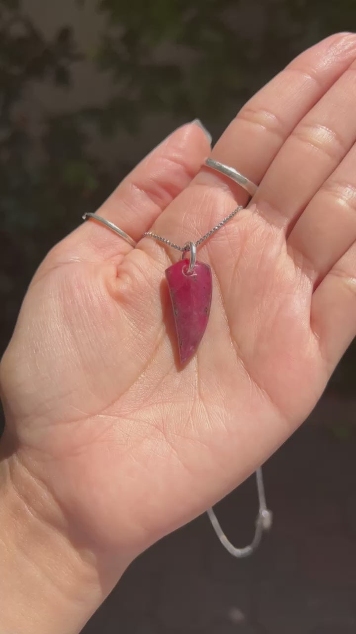 Gemmy Rhodonite